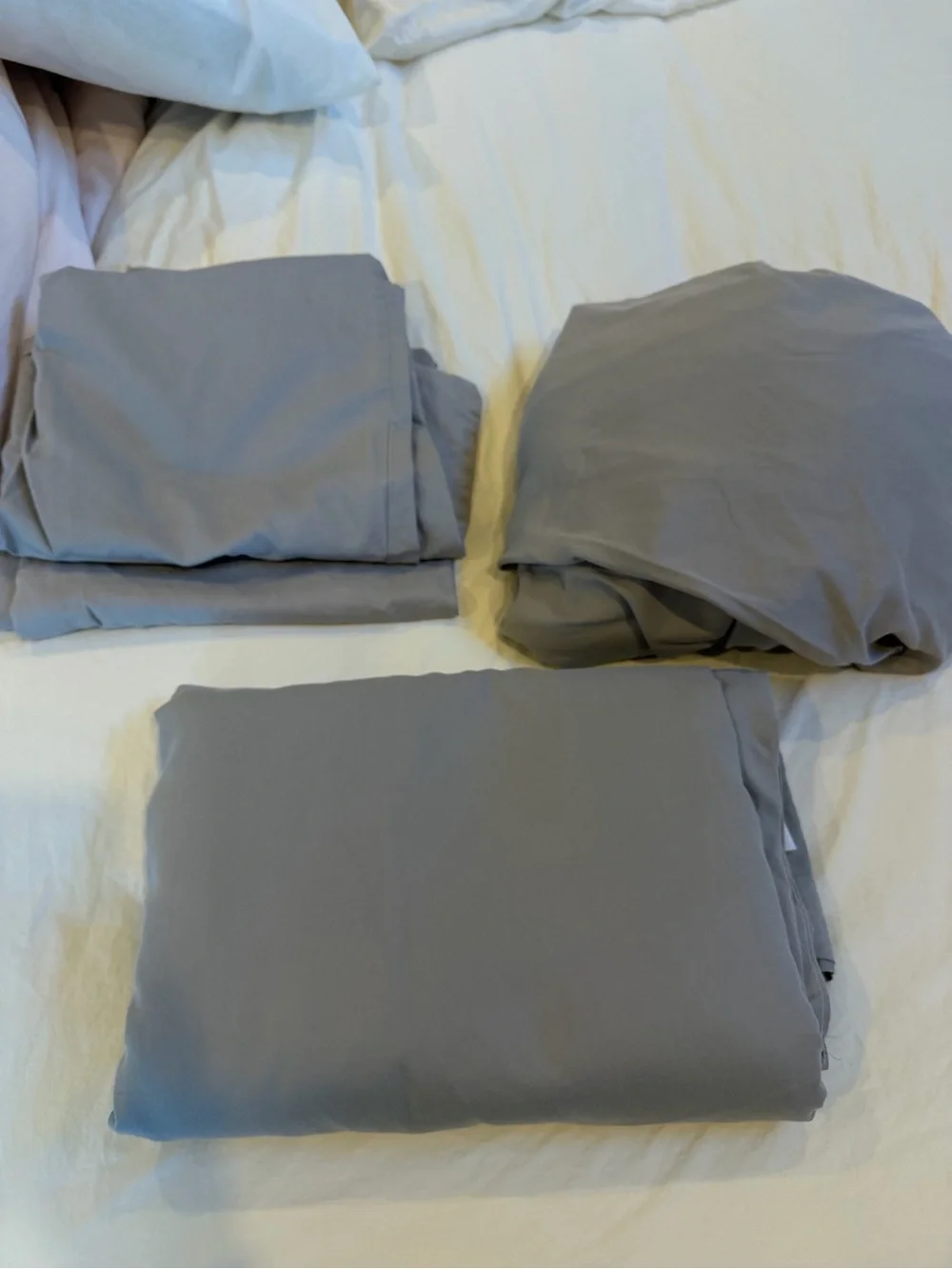 Brooklinen King Sheet Set + 2 Pillow Cases - EUC